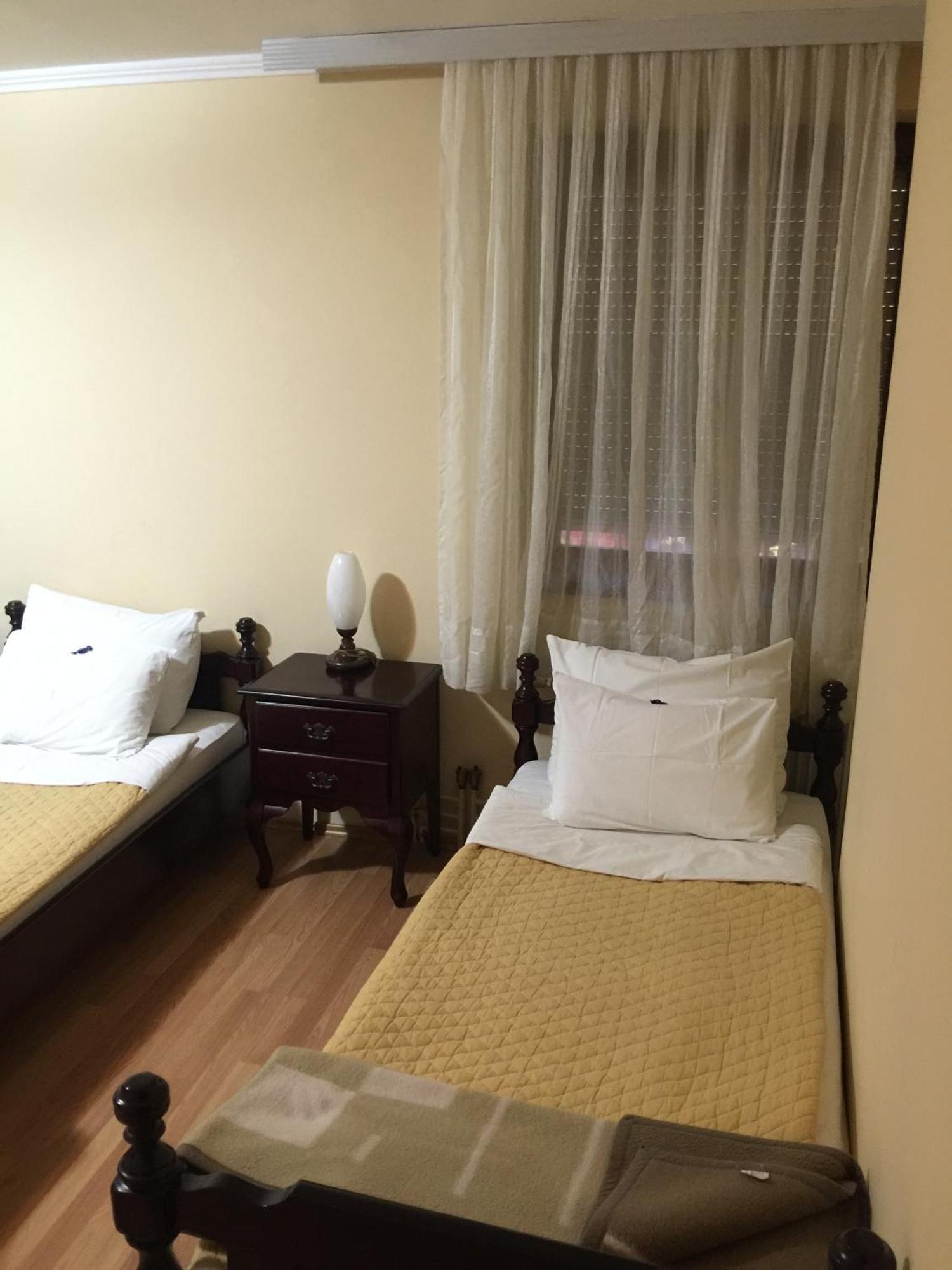 Bed & Breakfast Karavan Raška Pokoj fotografie