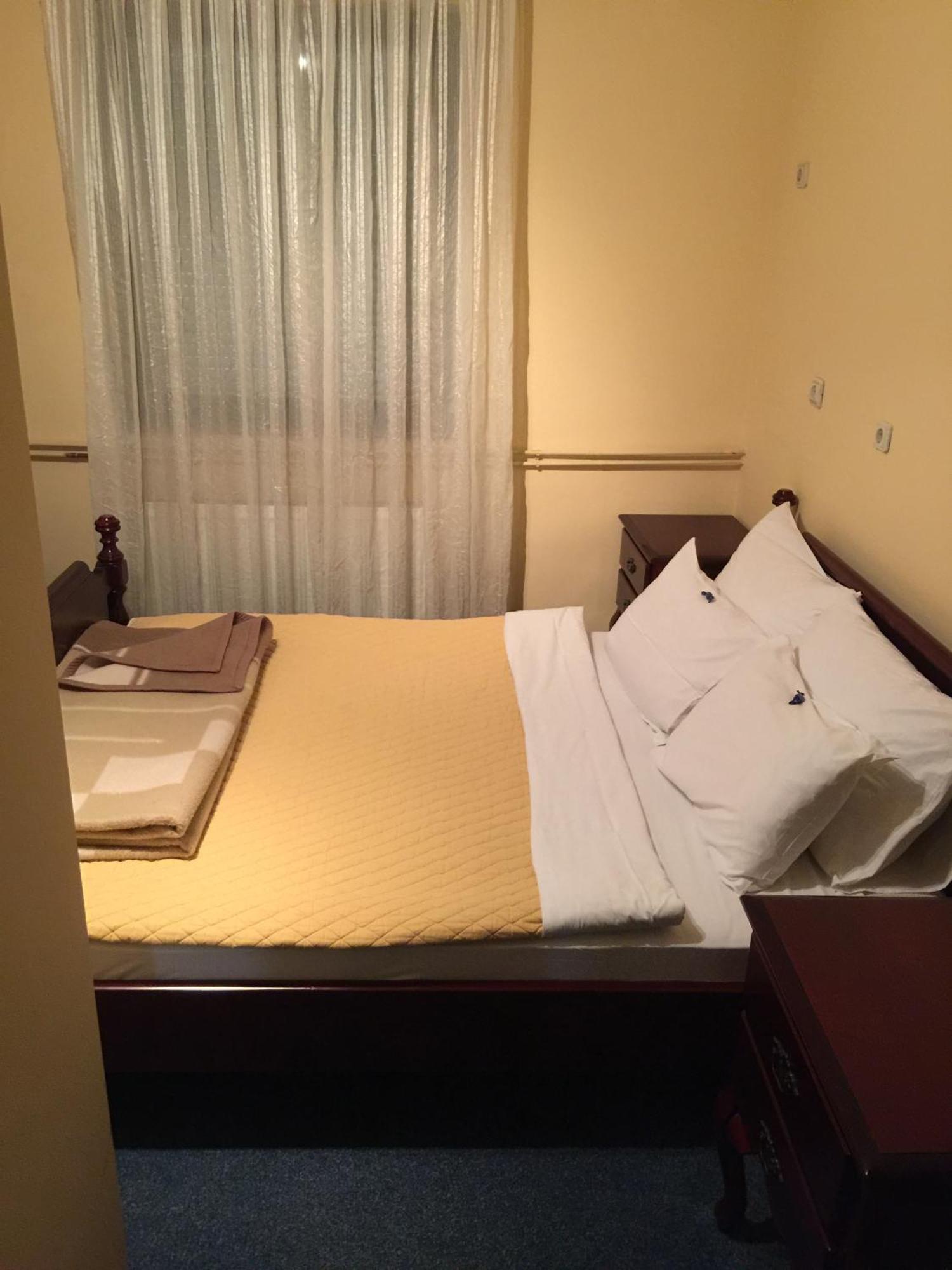 Bed & Breakfast Karavan Raška Pokoj fotografie