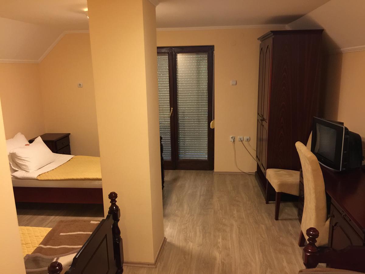 Bed & Breakfast Karavan Raška Exteriér fotografie